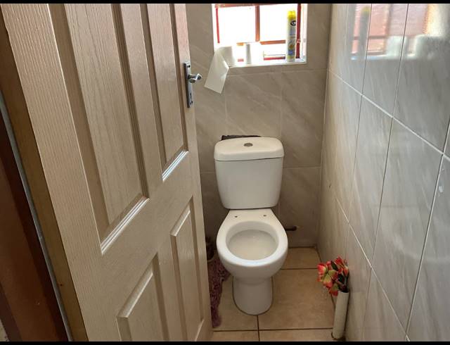 4 BEDROOM HOUSE TO LET IN PROCLAMATION HILL
